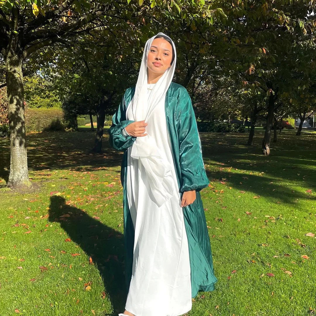 Saudi Arabian Women's High-end Muslim Robe, Abaya.
