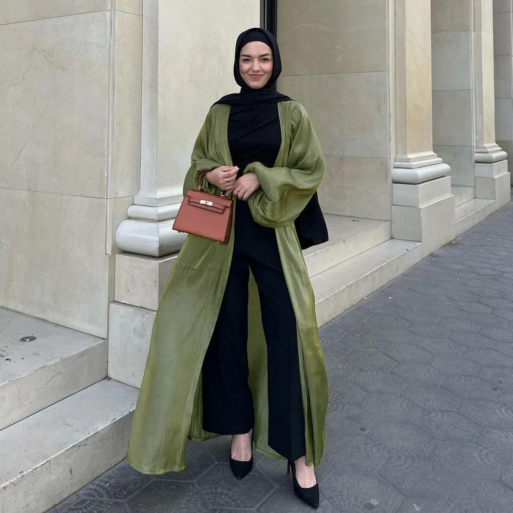 Saudi Arabian Women's High-end Muslim Robe, Abaya.