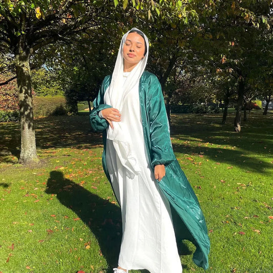 Saudi Arabian Women's High-end Muslim Robe, Abaya.