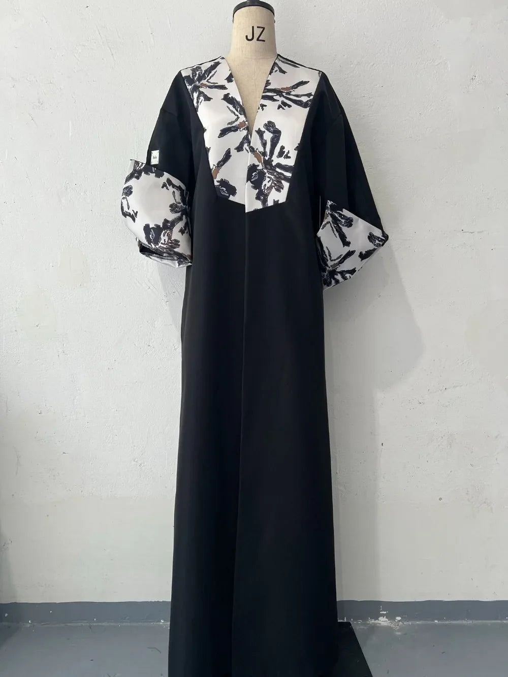 Floral Print Panel Abaya