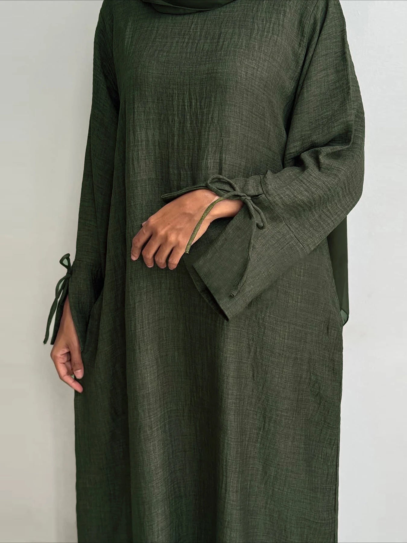 Dubai   Abaya Robe – Kaftan Style with Bow